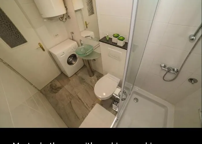 Beach Central Apartment *