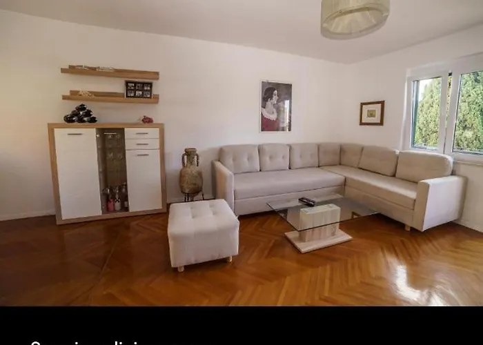 Beach Central Apartment Apartman